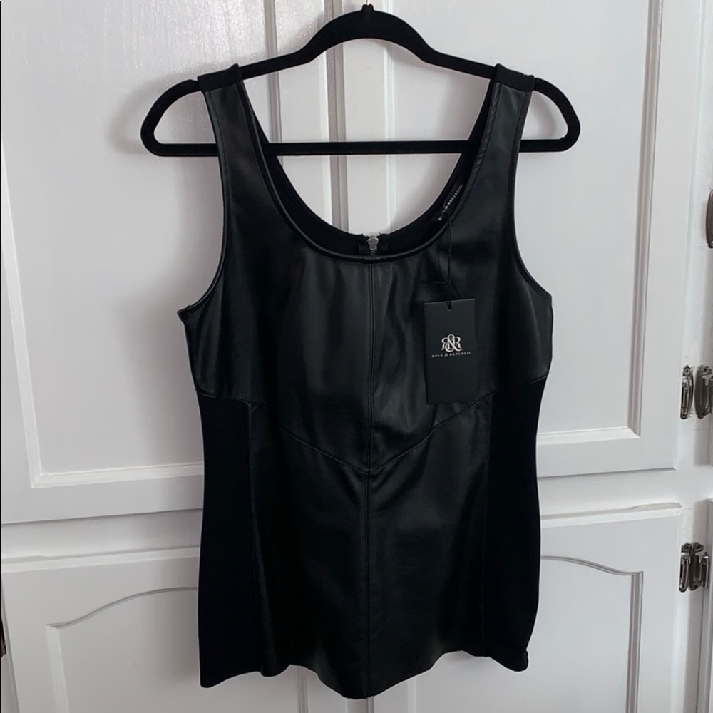 New Rock and republic top